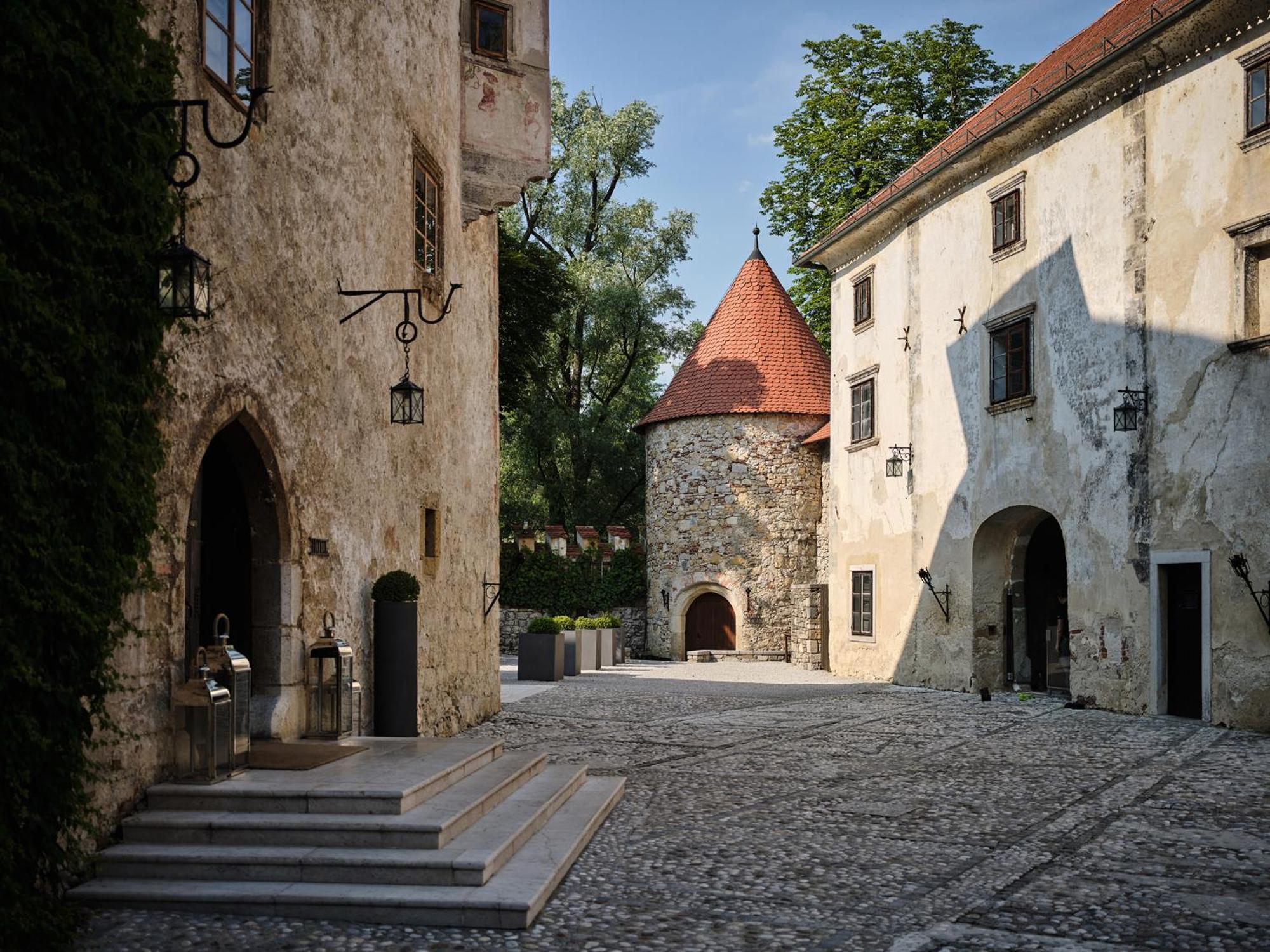 Hotel Grad Otocec - Relais Chateaux Otočec Exterior foto